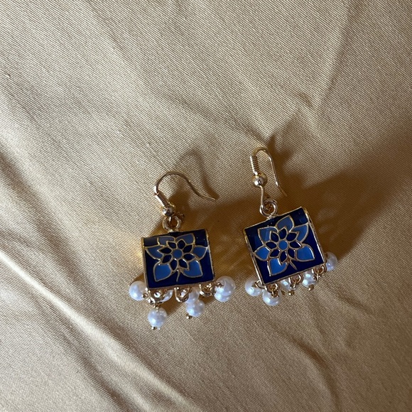 2 pairs of authentic Indian jhumka earrings - Picture 12 of 13